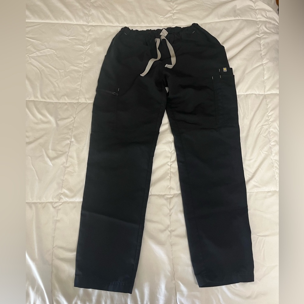 Figs scrub set top & pants black, medium